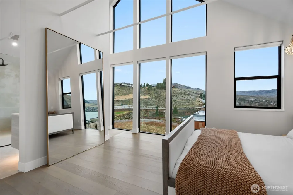 1302 Dragonfly Court Chelan, WA 98816