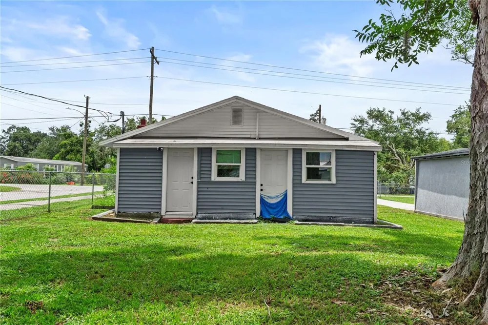 204 PINE AVENUE Polk City, FL 33868