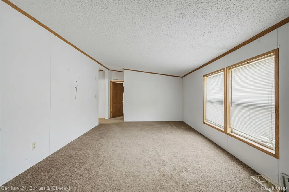 28451 Spruce Drive Huron Charter Township, MI 48134
