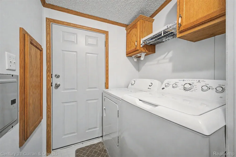28451 Spruce Drive Huron Charter Township, MI 48134