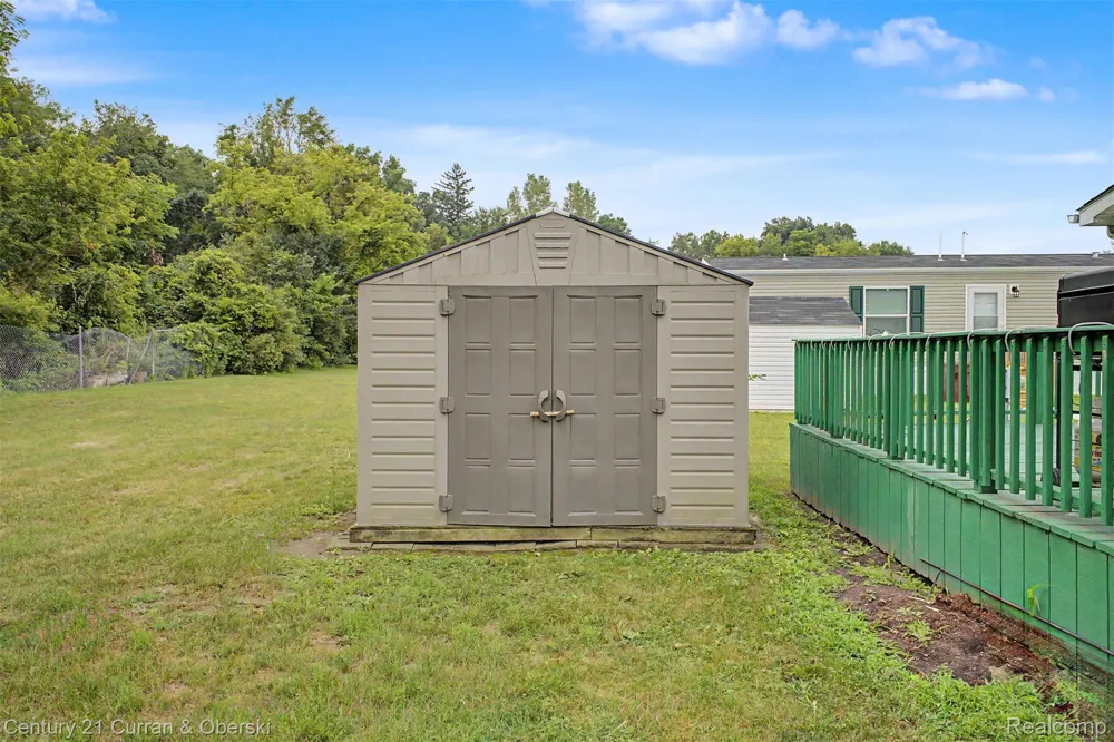 28451 Spruce Drive Huron Charter Township, MI 48134