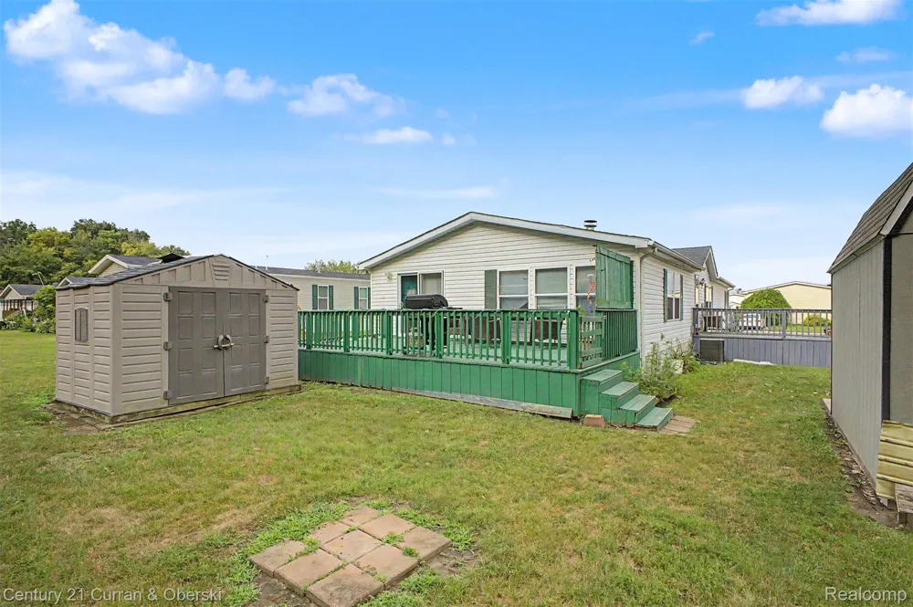 28451 Spruce Drive Huron Charter Township, MI 48134