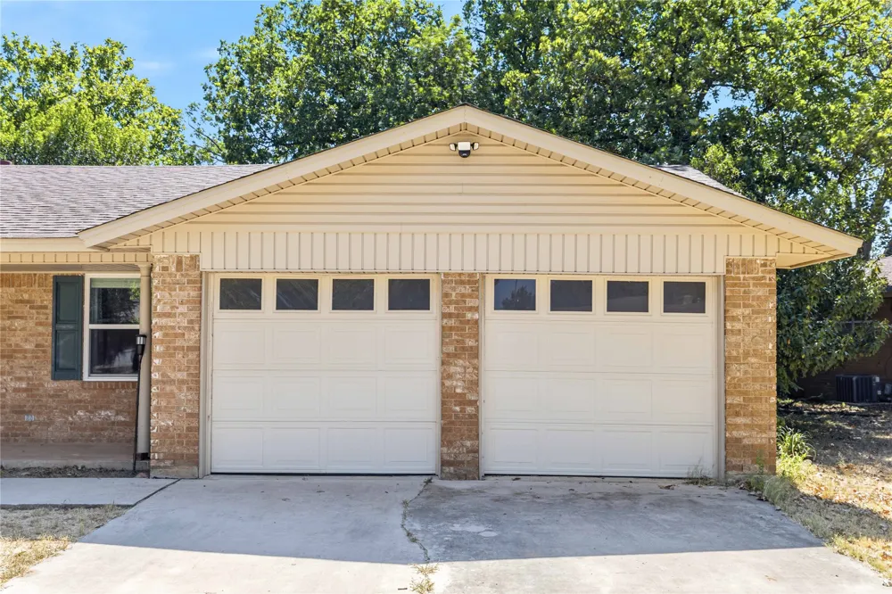 2107 16th Street Brownwood, TX 76801