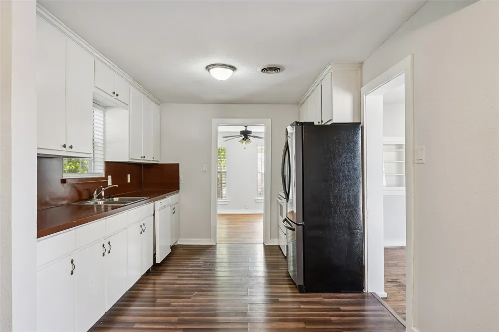 403 Marshall Street Sanger, TX 76266