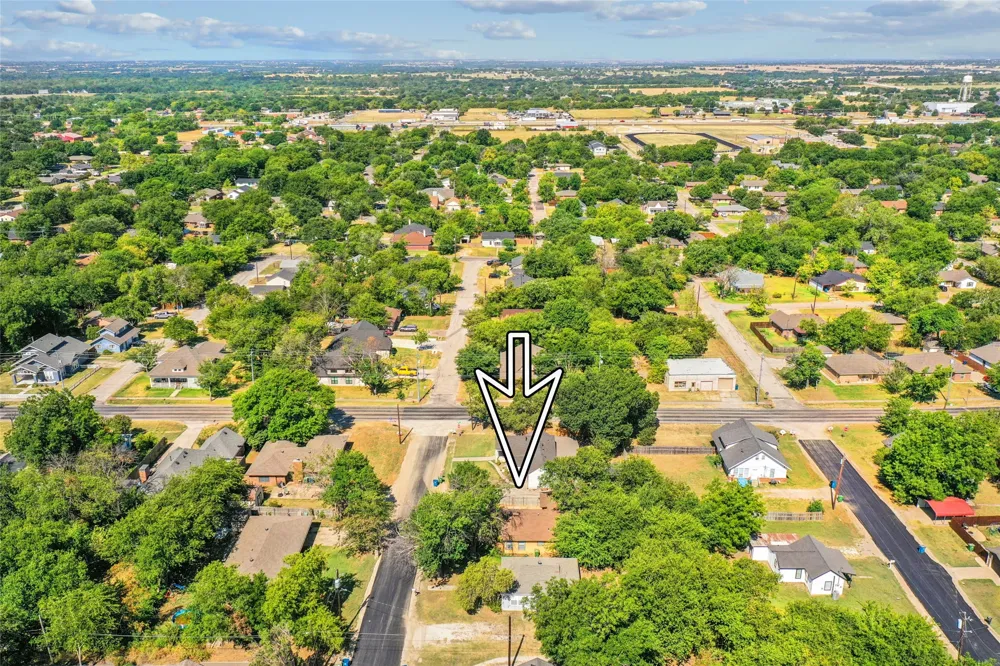 403 Marshall Street Sanger, TX 76266