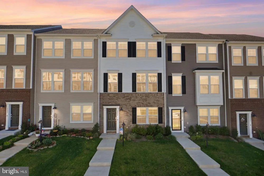 2243 BARHILL Jeffersonton, VA 22724