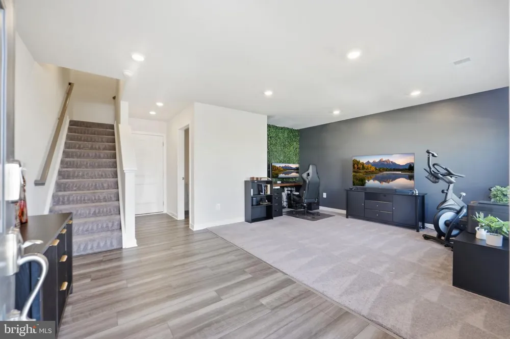 2243 BARHILL Jeffersonton, VA 22724