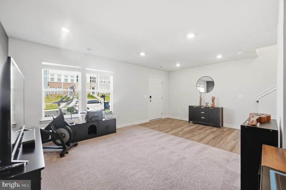 2243 BARHILL Jeffersonton, VA 22724