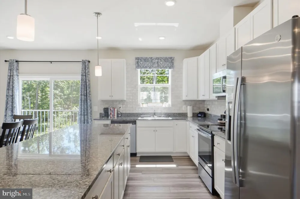 2243 BARHILL Jeffersonton, VA 22724