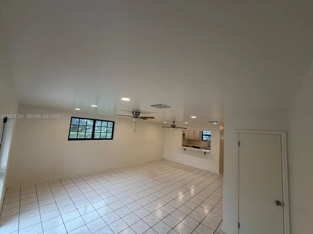 2065 NE 139th St North Miami Beach, FL 33181
