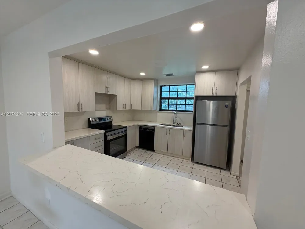 2065 NE 139th St North Miami Beach, FL 33181