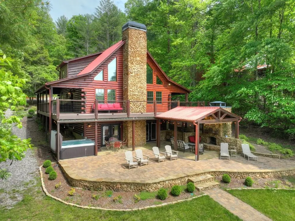 67 Lakeshore Drive Blairsville, GA 30512