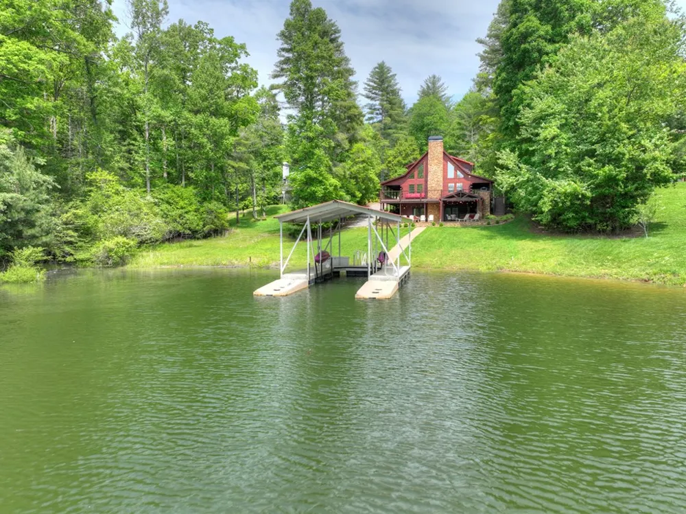67 Lakeshore Drive Blairsville, GA 30512