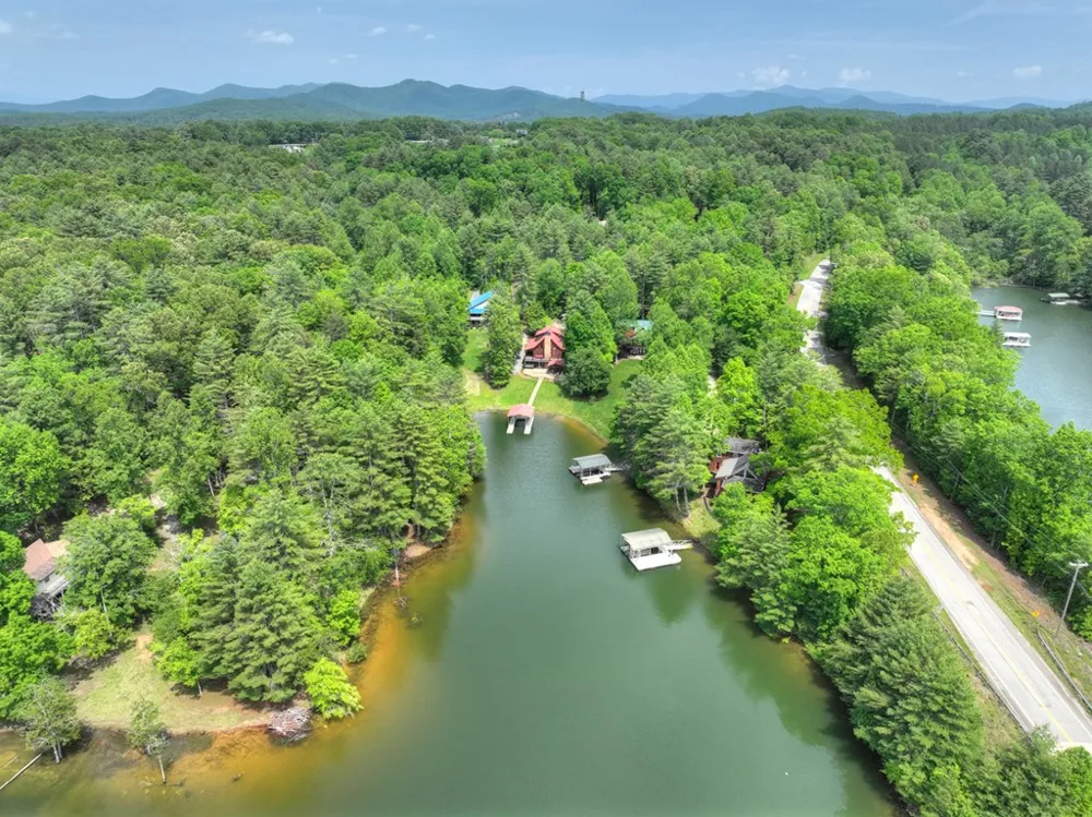 67 Lakeshore Drive Blairsville, GA 30512