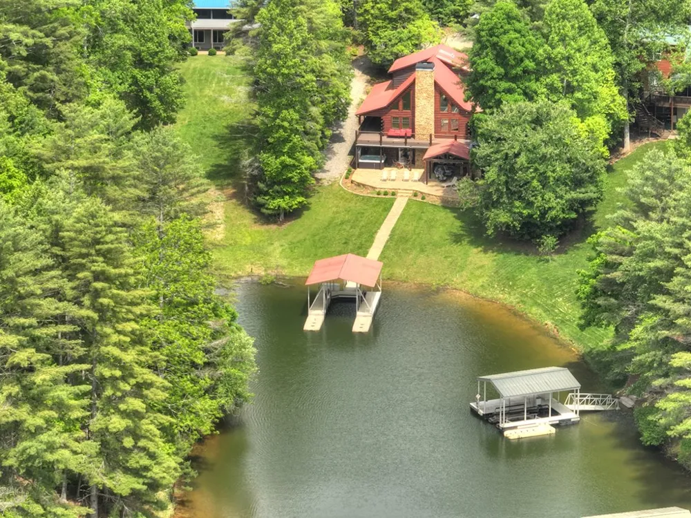 67 Lakeshore Drive Blairsville, GA 30512