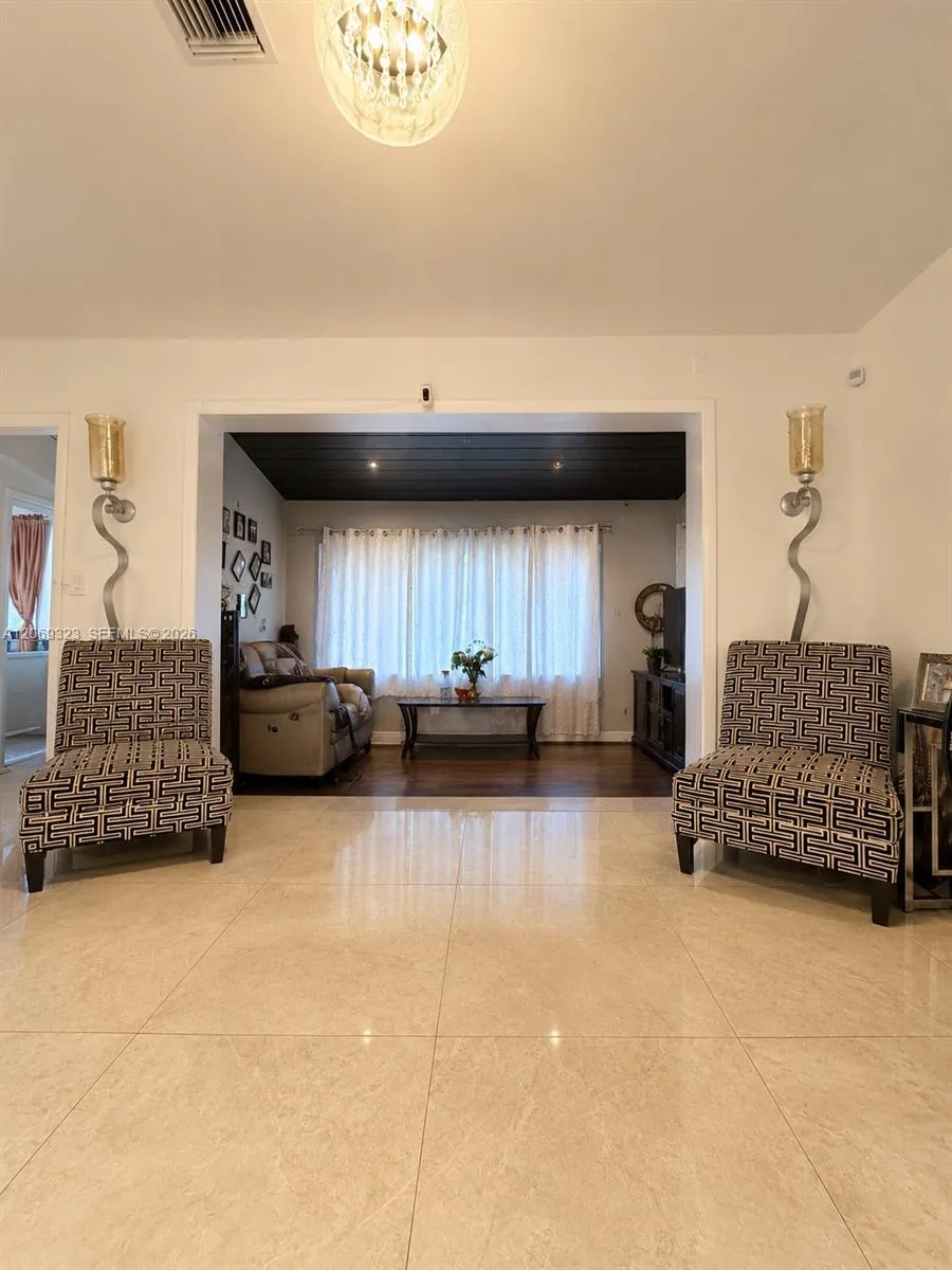 2906 Island Dr Miramar, FL 33023