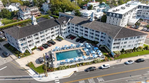 11 Beach Avenue