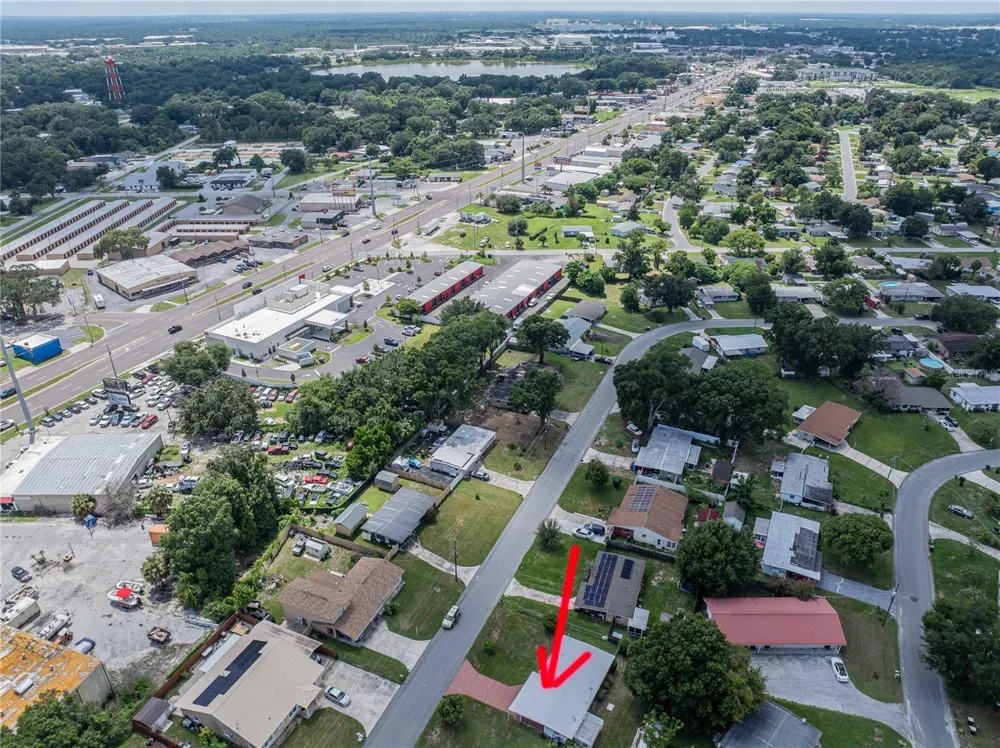 2608 TRINITY CIRCLE NW Winter Haven, FL 33881