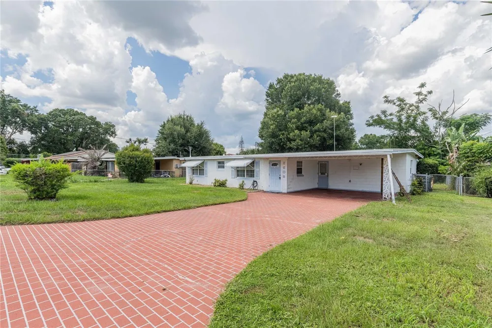 2608 TRINITY CIRCLE NW Winter Haven, FL 33881