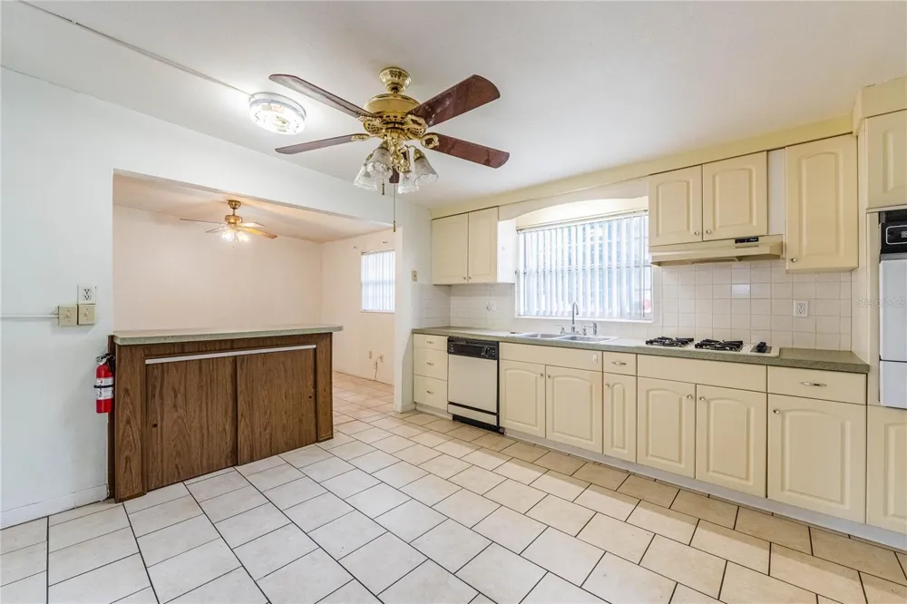 2608 TRINITY CIRCLE NW Winter Haven, FL 33881