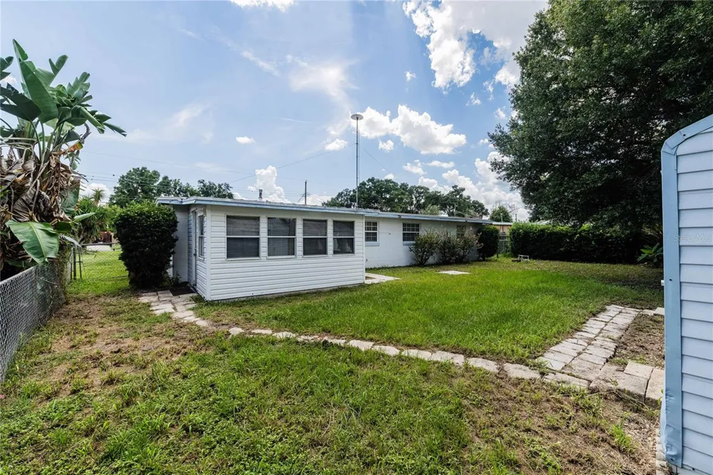 2608 TRINITY CIRCLE NW Winter Haven, FL 33881