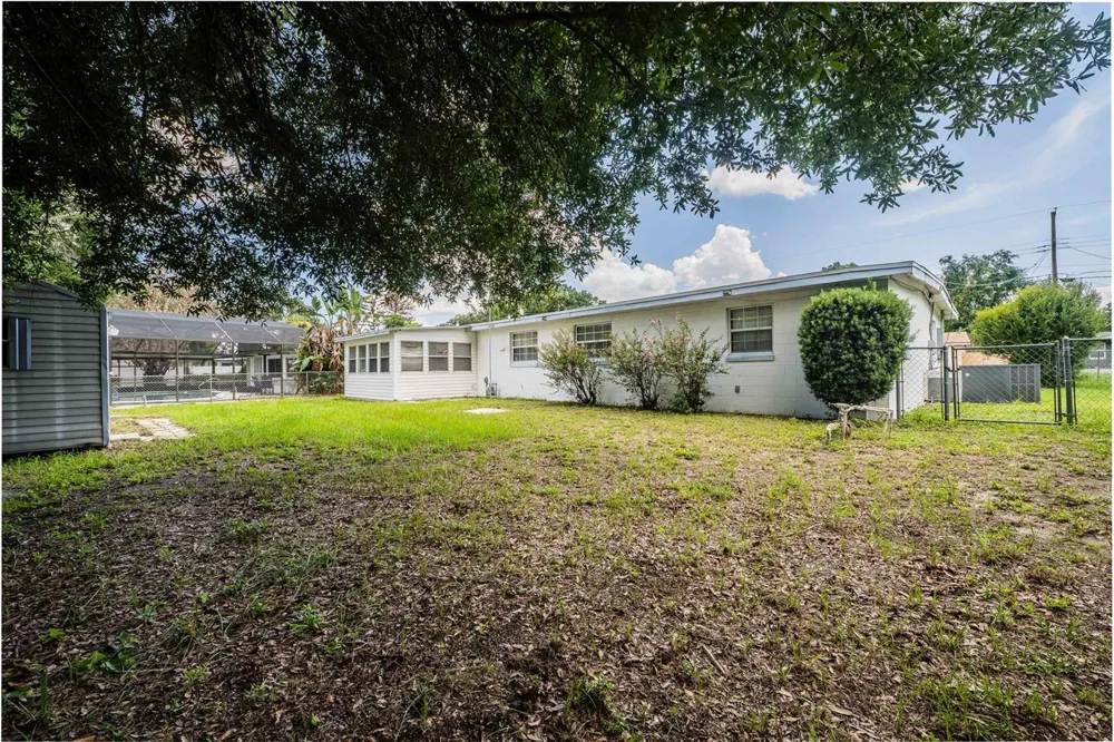 2608 TRINITY CIRCLE NW Winter Haven, FL 33881