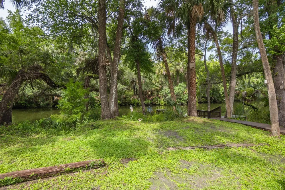 28 RIVERTRAIL DRIVE Inglis, FL 34449