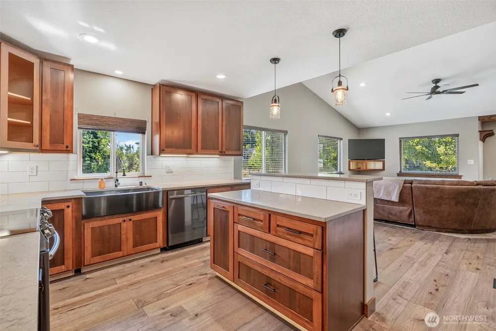 4236 Pleasant Hill Road Kelso, WA 98626