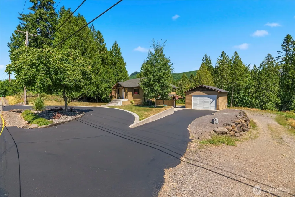 4236 Pleasant Hill Road Kelso, WA 98626