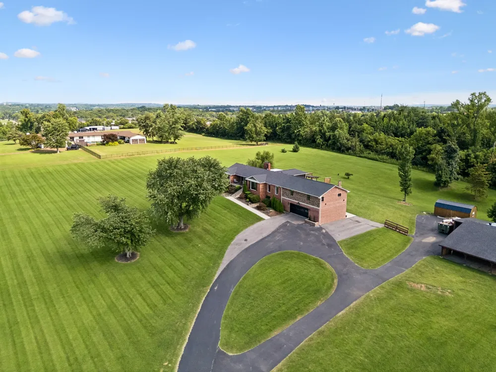 1411 Fairview Dr Mount Juliet, TN 37122
