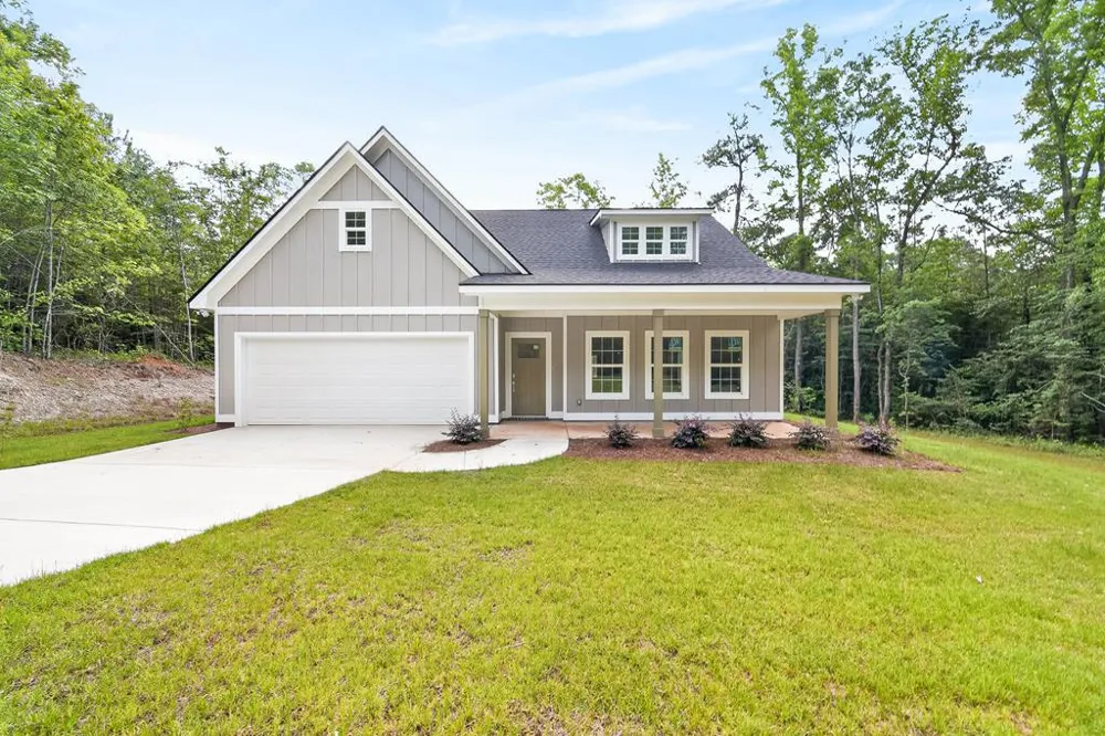 181 Twin Lakes Road Waverly Hall, GA 31831