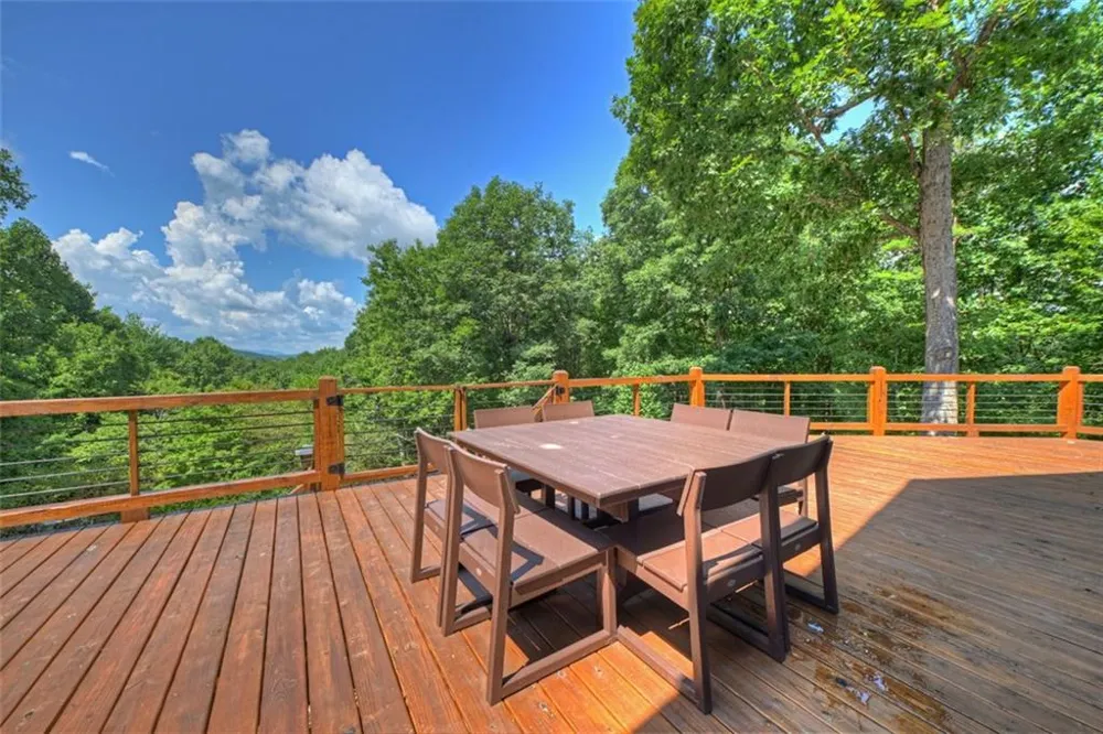 85 Squirrel Chase Morganton, GA 30560