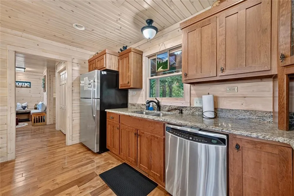 85 Squirrel Chase Morganton, GA 30560