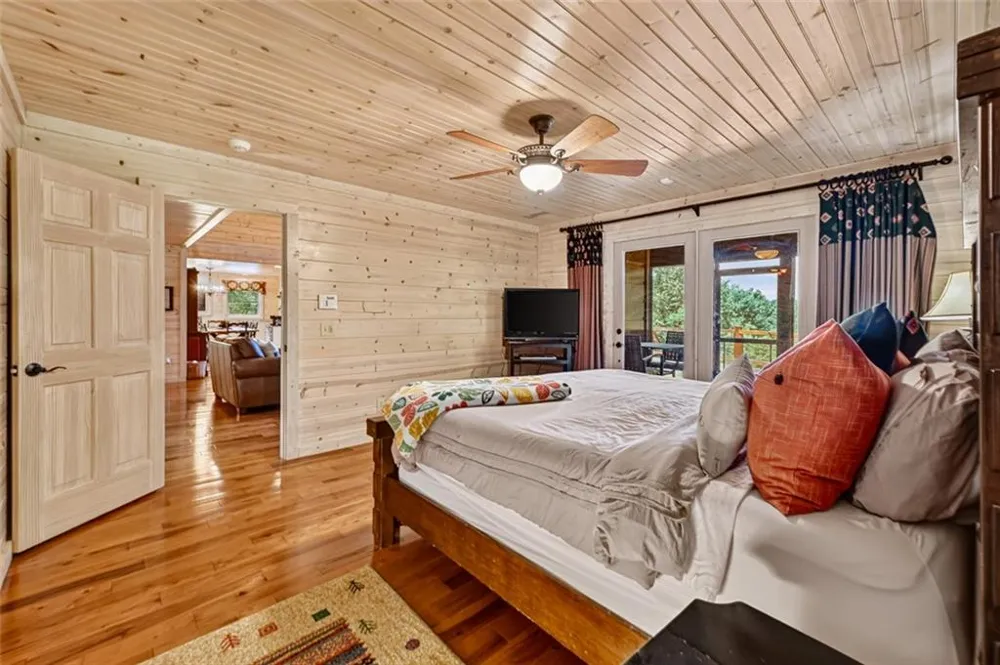 85 Squirrel Chase Morganton, GA 30560