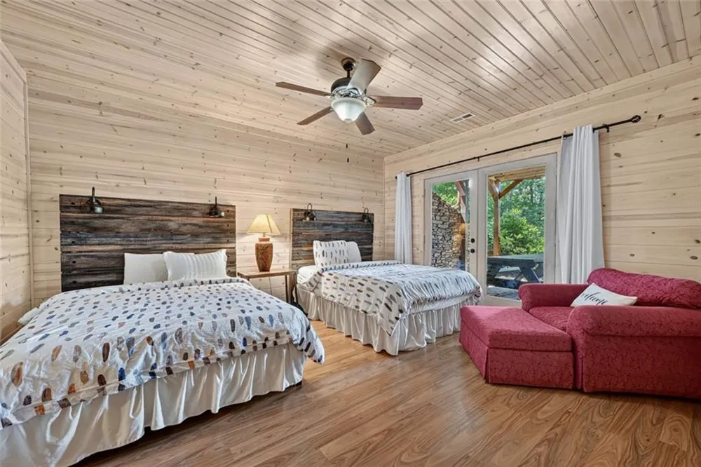 85 Squirrel Chase Morganton, GA 30560