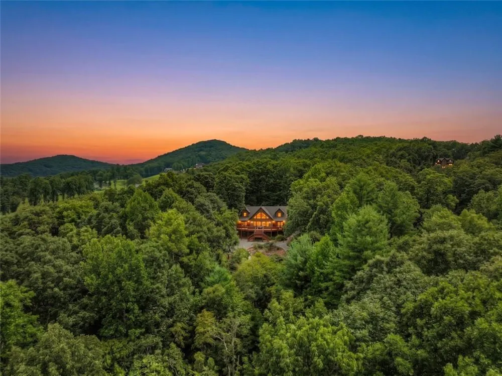 85 Squirrel Chase Morganton, GA 30560