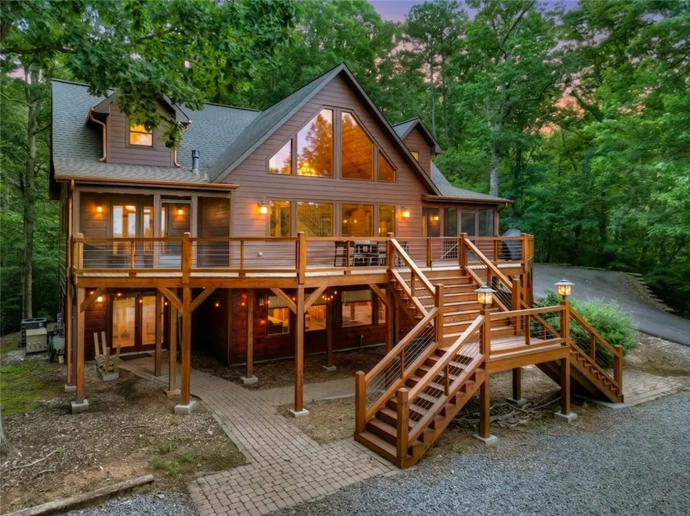 85 Squirrel Chase Morganton, GA 30560