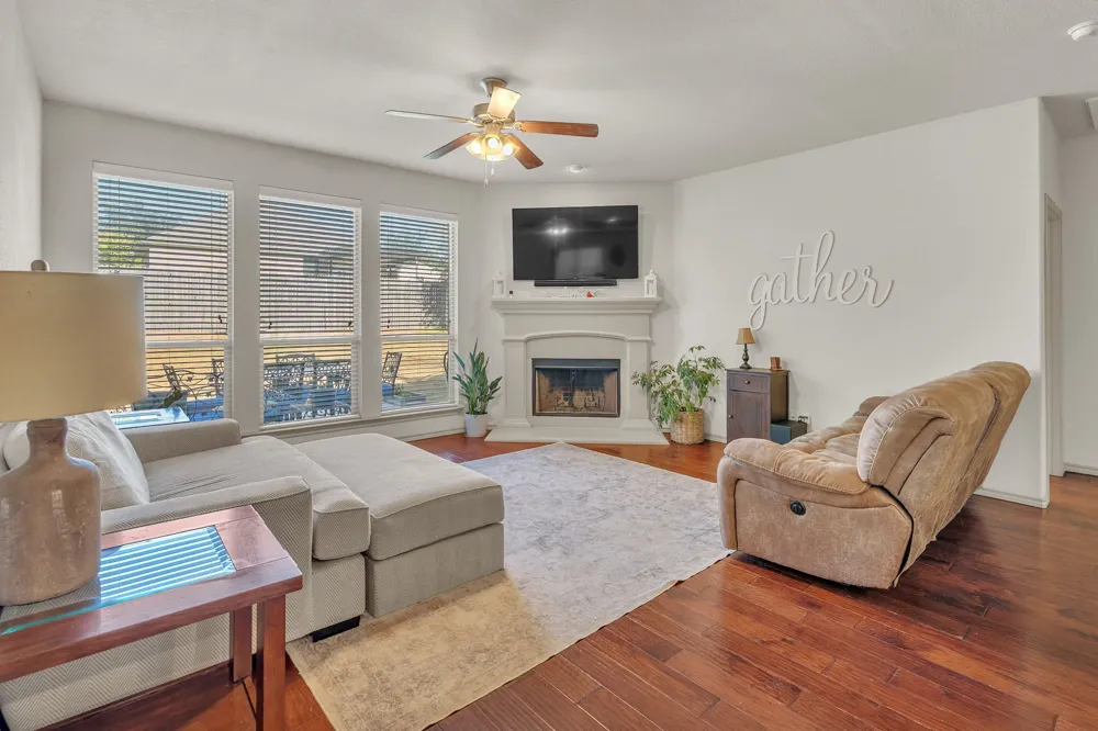 1052 Jodie Drive Weatherford, TX 76087