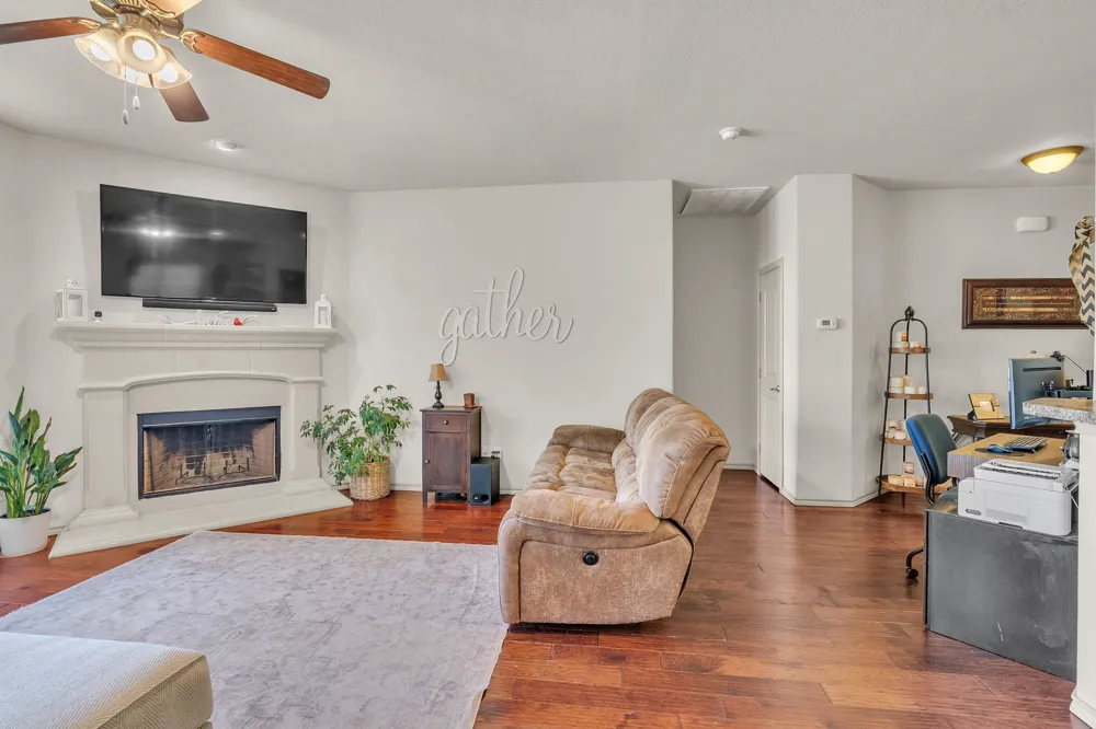 1052 Jodie Drive Weatherford, TX 76087