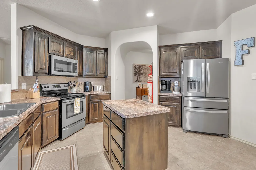 1052 Jodie Drive Weatherford, TX 76087
