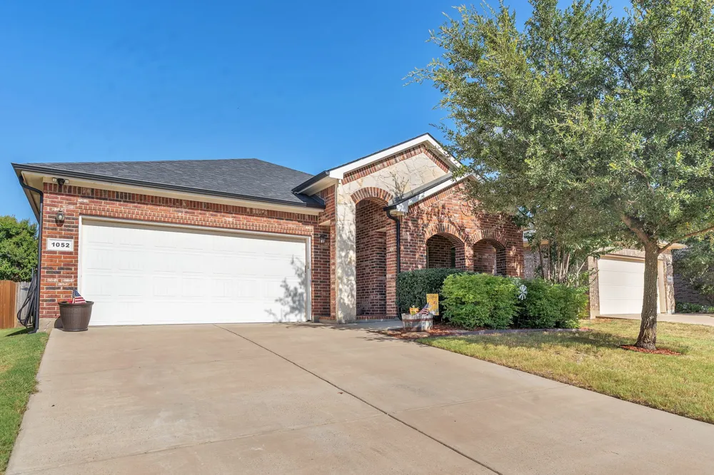 1052 Jodie Drive Weatherford, TX 76087