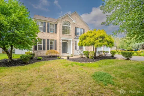 15 Inverness Lane