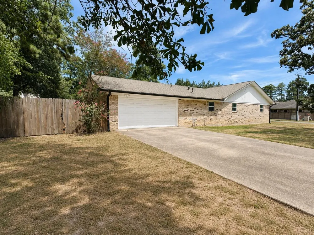 704 Janeway Street Lufkin, TX 75901