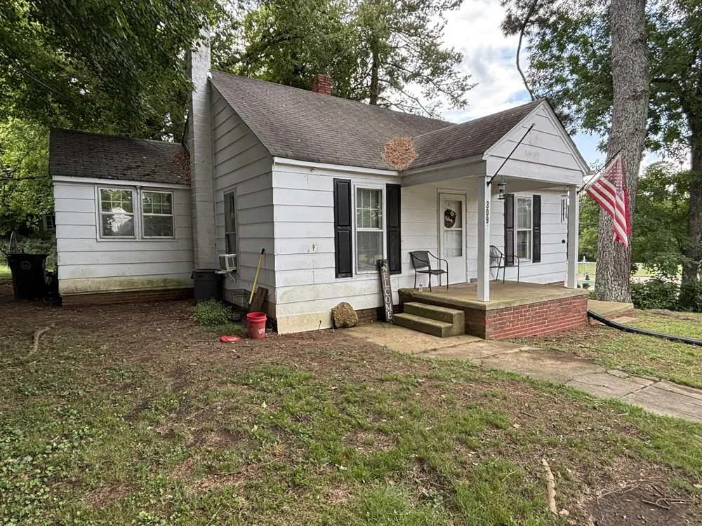 309 Culberson Avenue LaFayette, GA 30728