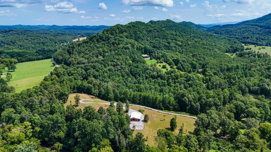 811 Belltown Road Tellico Plains, TN 37385