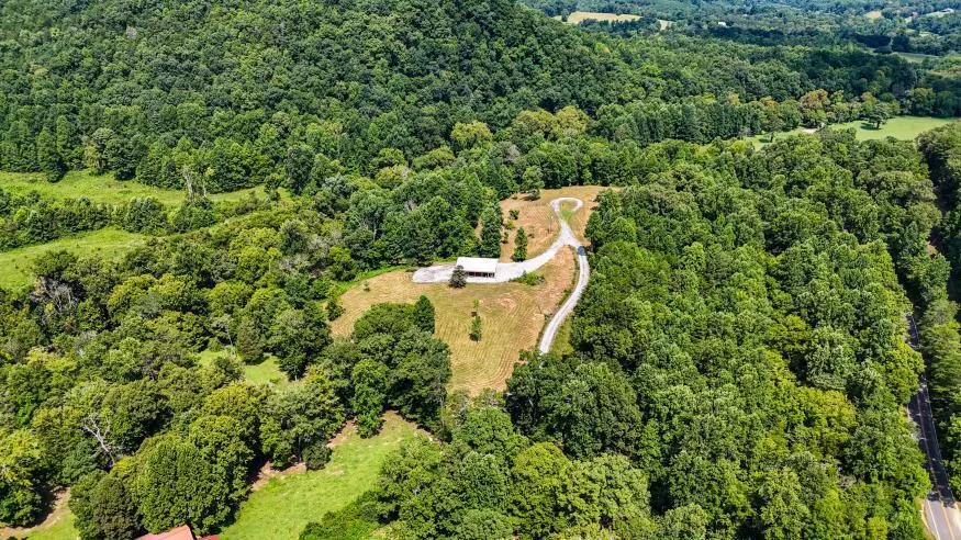 811 Belltown Road Tellico Plains, TN 37385