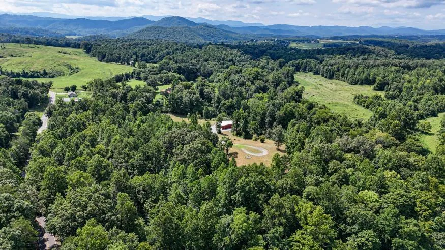 811 Belltown Road Tellico Plains, TN 37385
