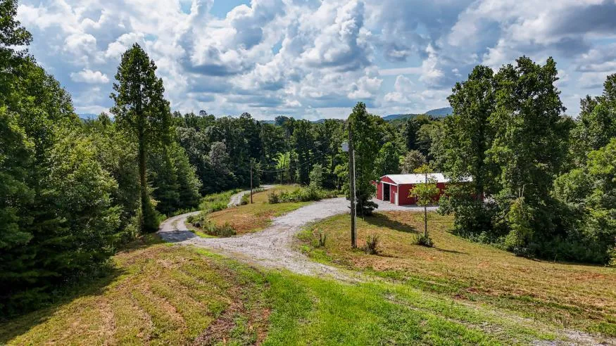 811 Belltown Road Tellico Plains, TN 37385