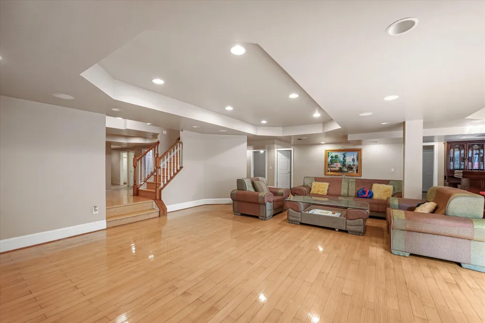 2086 Autumn Hill Drive Ann Arbor, MI 48103