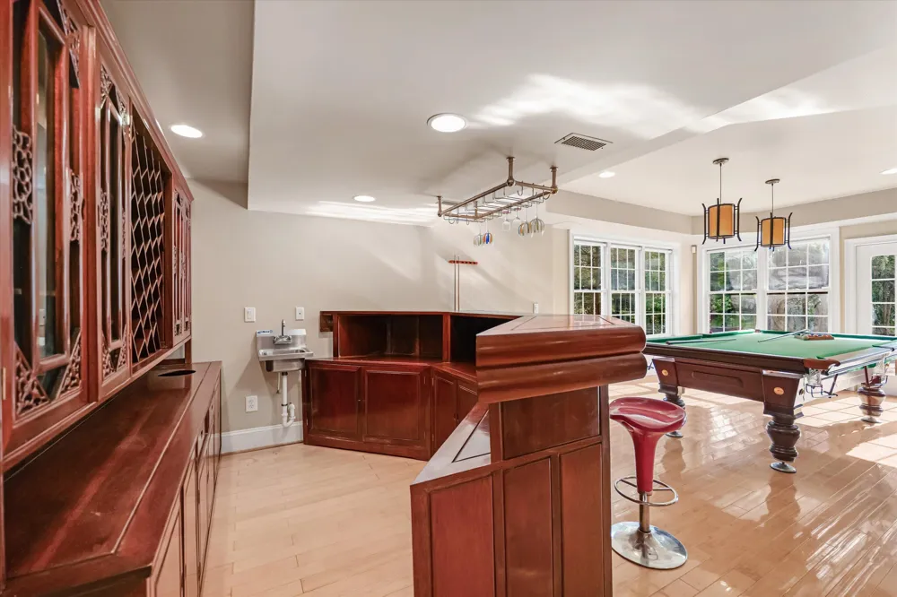 2086 Autumn Hill Drive Ann Arbor, MI 48103